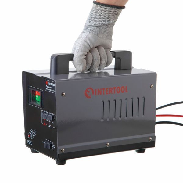 Устройство пускозарядное 6/12 В, 70 А, 140 Вт, до 100 Ач INTERTOOL AT-3013 AT-3013 фото