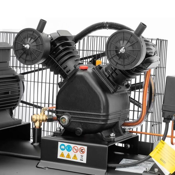 Компресор 100 л,&nbsp;3 кВт, 380 В, 10 aтм, 500 л/хв.,&nbsp;2 циліндри INTERTOOL PT-0013 PT-0013 фото