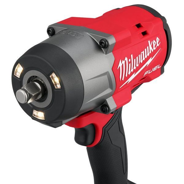 Гайкокрут акумуляторний 1/2", M18 FHIW2F12-502X, 2034Нм, (+2 акумулятори, зарядний пристрій) 4933492783 MILWAUKEE 4933492783 фото