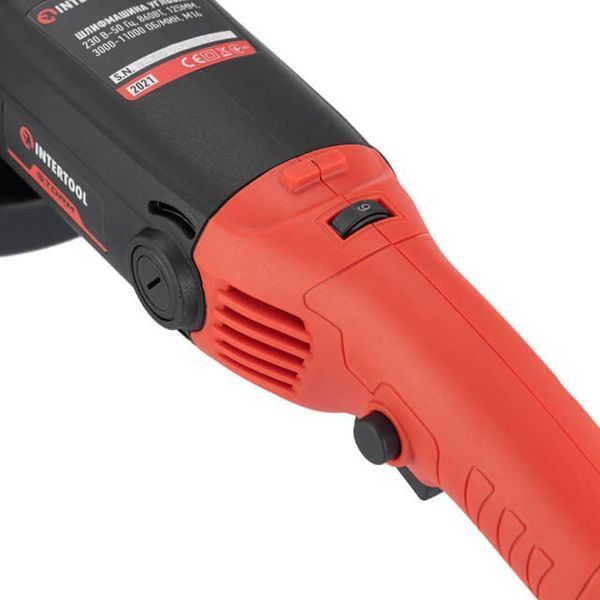Шліфмашина кутова 860 Вт, діаметр круга 125 мм, 3000-11000 об/хв. INTERTOOL WT-0232 WT-0232 фото